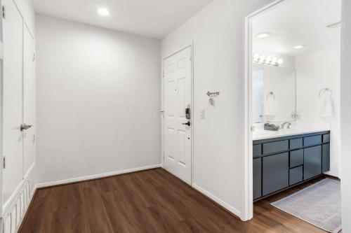 Canyon Shores 2 Story Loft Style