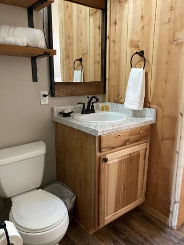 Hotel Lake Almanor Lodge