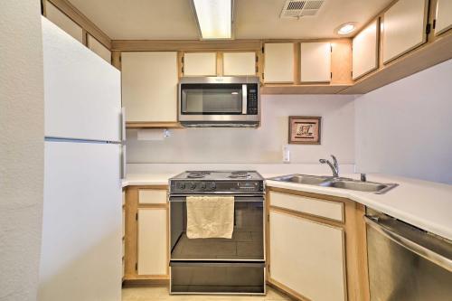 Apartamento Cute Condo Half-mi To Downtown Cathedral City