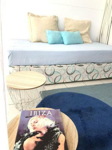 Hippie Beach Ibiza Apartment