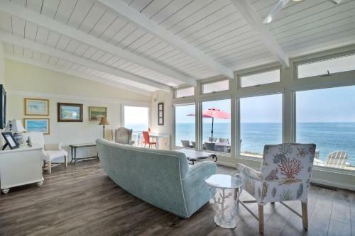 Oceanfront Villa With Private Beach Access, Remodeled Kitchen