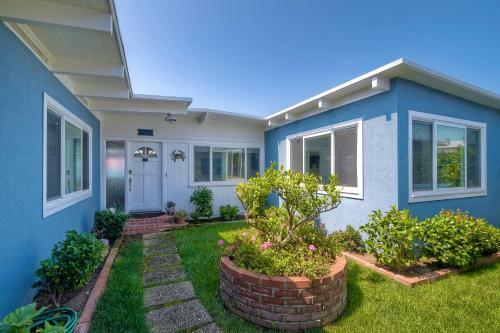 Oceanfront Villa With Private Beach Access, Remodeled Kitchen