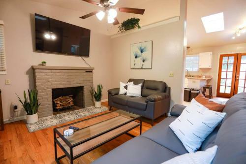 2bed In Quiet Neighborhood Beautiful Outdoor Space