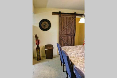 Minutes To Dt, Trendy Game Room, Sleeps 10