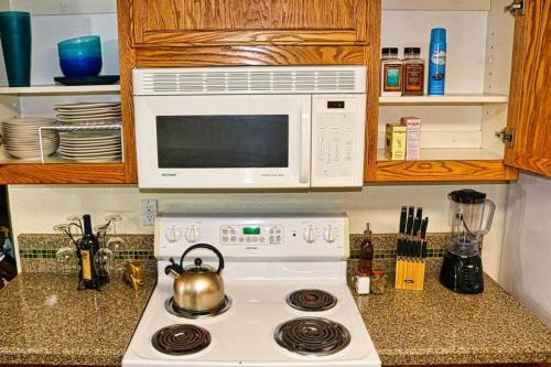 Minutes To Dt, Trendy Game Room, Sleeps 10