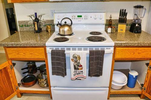 Minutes To Dt, Trendy Game Room, Sleeps 10
