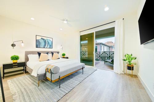 Oak Ave Magnificence