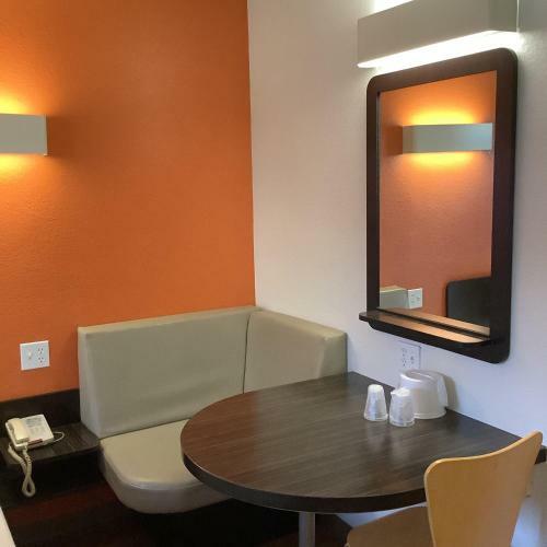 Hotel Carlsbad Village Inn