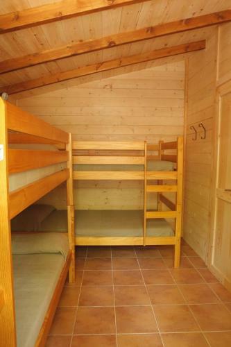 Camping Ma�anet De Cabrenys