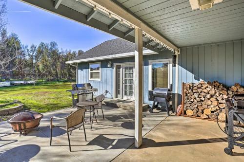 Updated Cottonwood Home With Patio And Fire Pit!