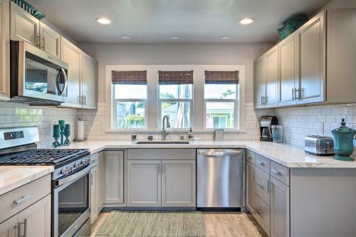 Coastal Getaway By Pebble Beach And Redwoods!