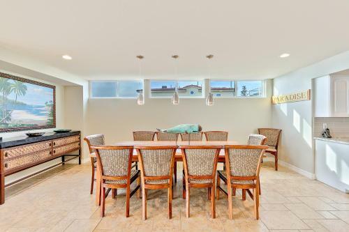 Hawaiian Style On Beach Rd