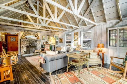 Private Mountain-top Cabin
