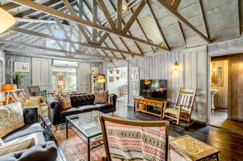 Private Mountain-top Cabin