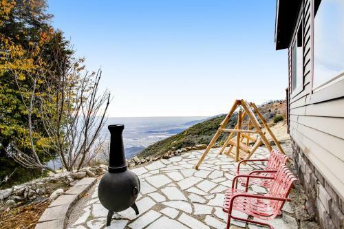 Private Mountain-top Cabin