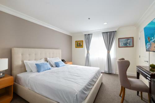 Hotel Huntington