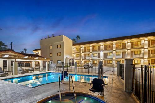 Hotel Huntington