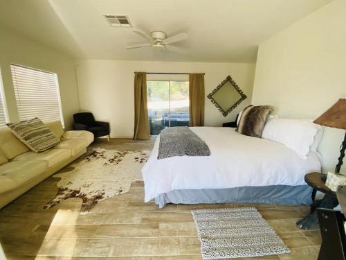 Hara House At Bubbling Wells Oasis