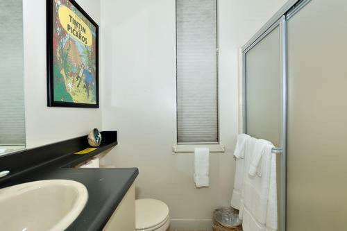 The Point! Spectacular Lake Views 5 Suites!