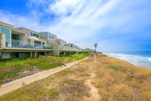Encinitas Seabluffe Oceanfront Condo