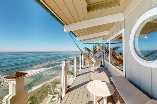 Pacific Ocean Paradise