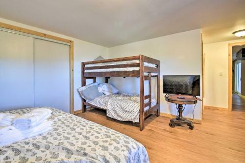 Rustic Pine Mtn Club Cabin With Beautiful View!