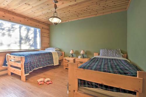 Rustic Pine Mtn Club Cabin With Beautiful View!