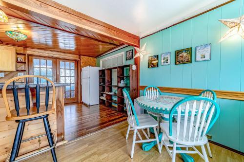 Mystical Dreamhouse & Mermaid's Den