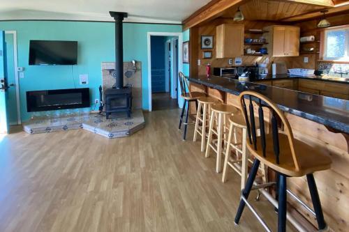 Mystical Dreamhouse & Mermaid's Den