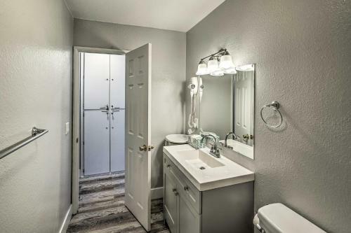 Apartamento Bright Fullerton Condo About 5 Mi To Disneyland!