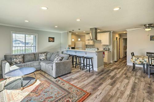 Apartamento Bright Fullerton Condo About 5 Mi To Disneyland!