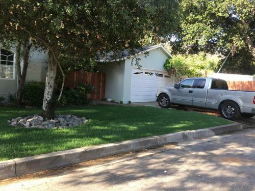 Oak Grove Ranch House