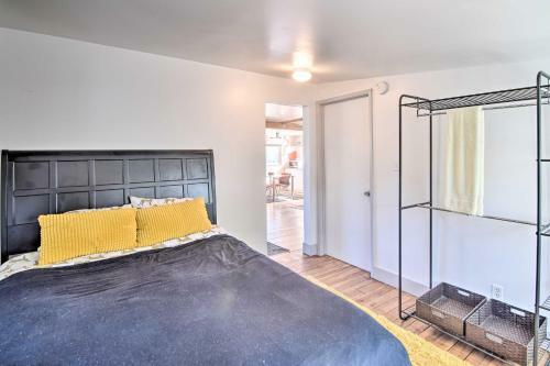 Walkable Fresno Home With Yard - Pets Welcome!