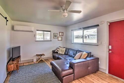 Walkable Fresno Home With Yard - Pets Welcome!