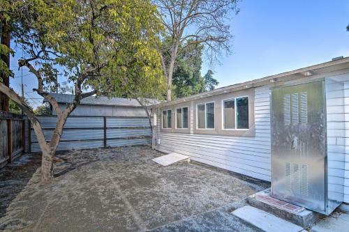 Walkable Fresno Home With Yard - Pets Welcome!