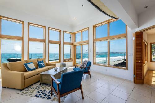 Luxury Beachfront Penthouse Walk To The Beach Restaurants Entertainment