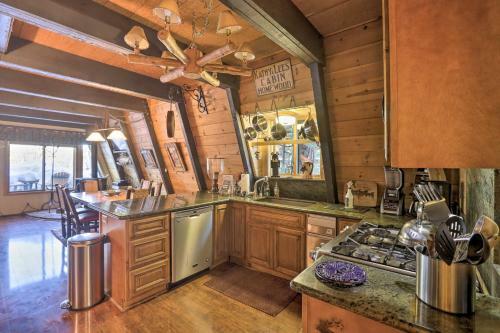 Cozy Mtn Cabin With Hot Tub In Chambers Landing