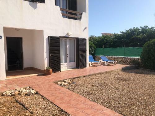 Casa 2 Plantas Con Gran Jard�n
