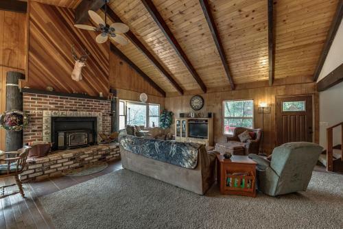 Creek Side Getaway