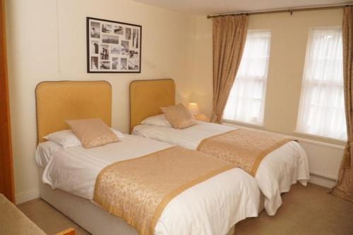 Posada The Crown House Hotel
