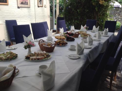 Posada The Crown House Hotel