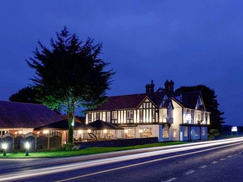 The Lambert Arms - A Bespoke Hotel