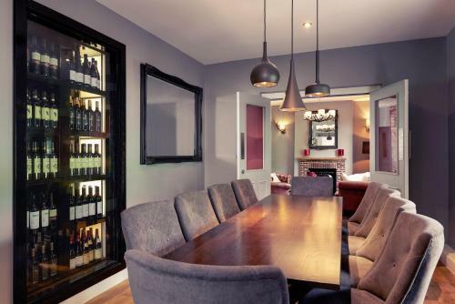 The Lambert Arms - A Bespoke Hotel