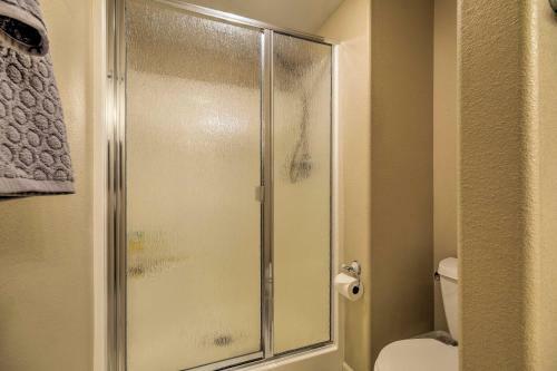 Apartamento Convenient Apt With Fire Pit About Half-mi To Lake!