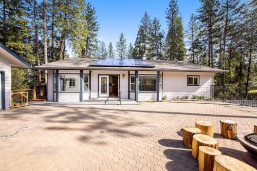 Heart Earth Home