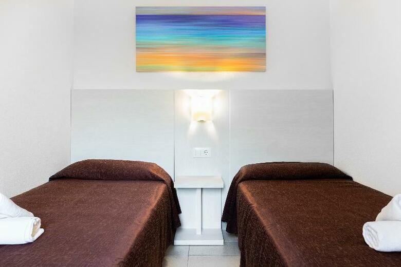 Aparthotel Flora Park