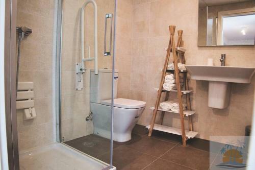 Apartamento 1minuto Del Mar ,vistas, Playa Tranquila. Adaptado
