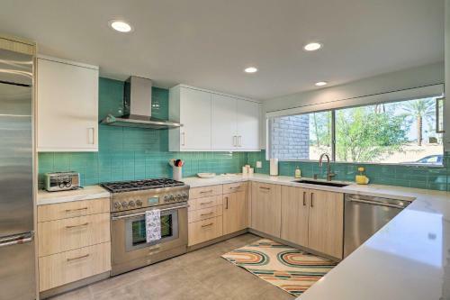 Immaculate House With Resort Access And Patio!