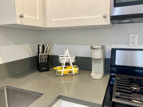Apartamento Steps To The Beach, Pacific City And Main Street - Studio