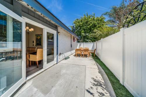 Unit 3 Newly Remodeled Great Location